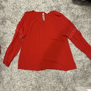 Women’s blouse size L